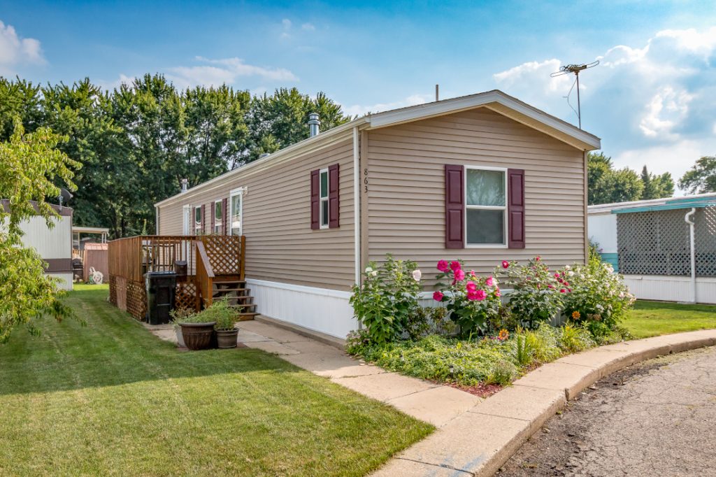 New vs Used Mobile Homes: All That You Need To Know
