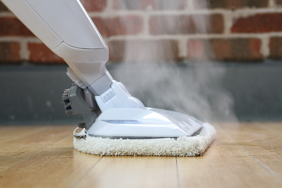 Hardwood Floor With Steam Mops, Is Steaming Your Hardwood Floors Safe
