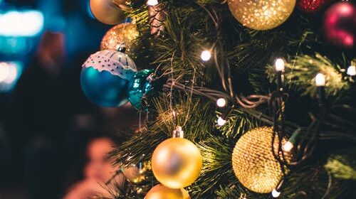 3 Safety Tips For Putting Up Holiday Decorations This Year